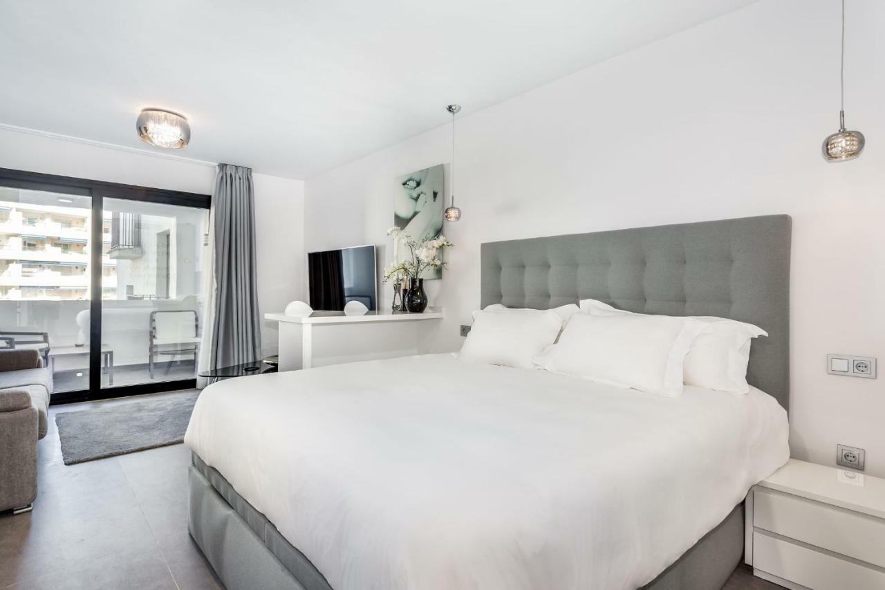 By Riva - Outstanding, Contemporary Studio In Puerto Banus Gardens Marbella Luaran gambar
