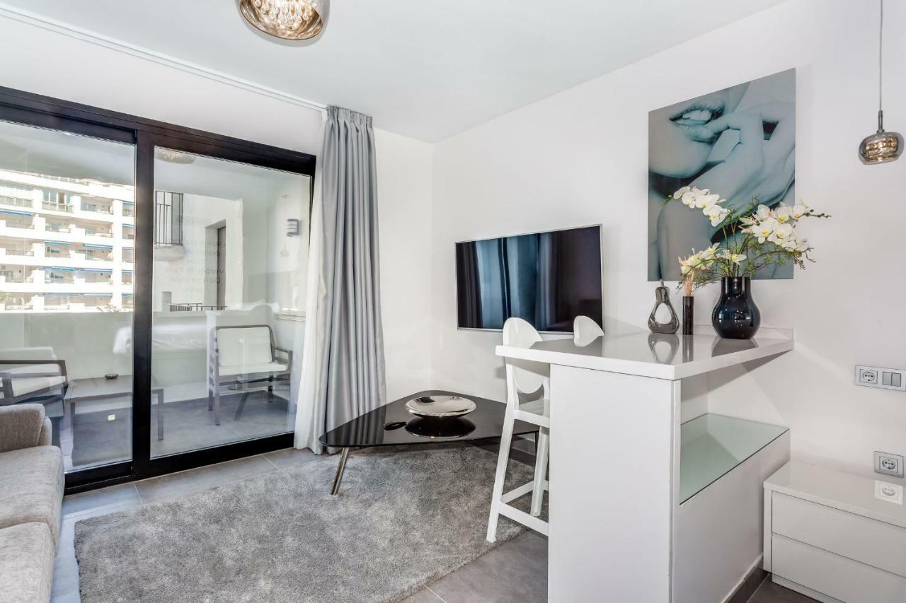 By Riva - Outstanding, Contemporary Studio In Puerto Banus Gardens Marbella Luaran gambar